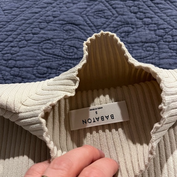 Aritzia ribbed cream backless sweater - Picture 5 of 5